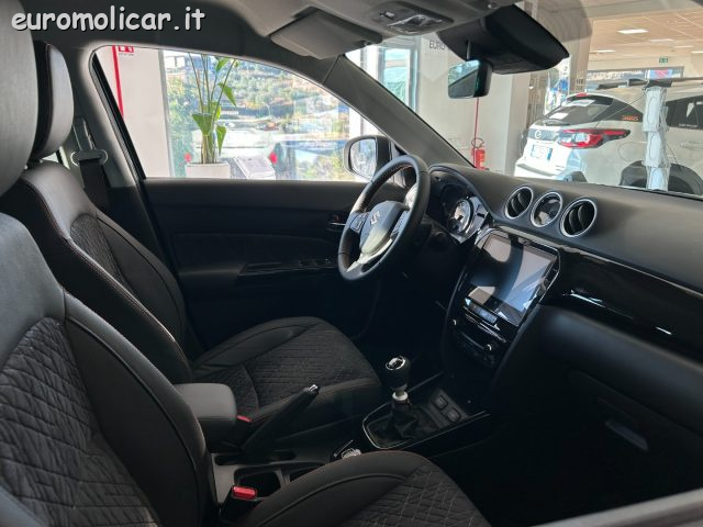 SUZUKI Vitara usata, con Fari LED