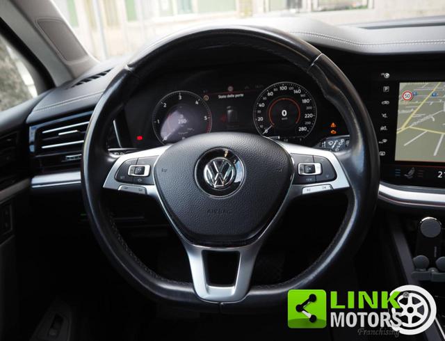 VOLKSWAGEN Touareg usata, con Tetto panorama