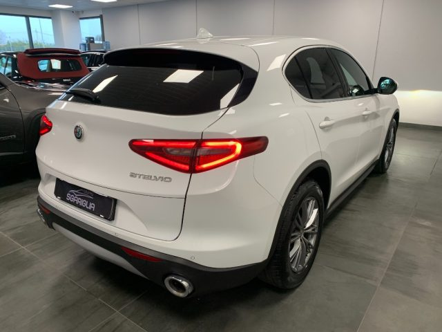 ALFA ROMEO Stelvio usata, con Alzacristalli elettrici