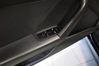 PORSCHE 992 usata 39