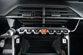 PEUGEOT 2008 usata, con Servosterzo