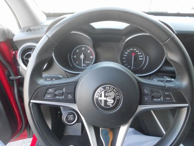 ALFA ROMEO Stelvio usata, con Cerchi in lega