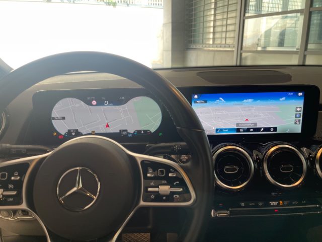 MERCEDES-BENZ GLB 200 usata, con Portellone posteriore elettrico