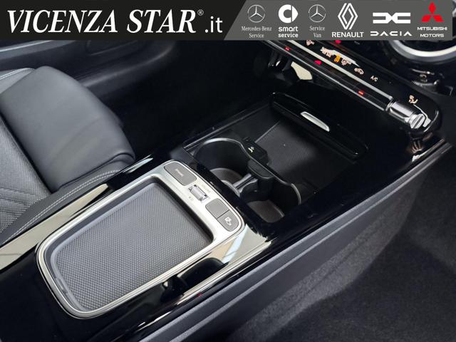 MERCEDES-BENZ A 180 usata, con Touch screen