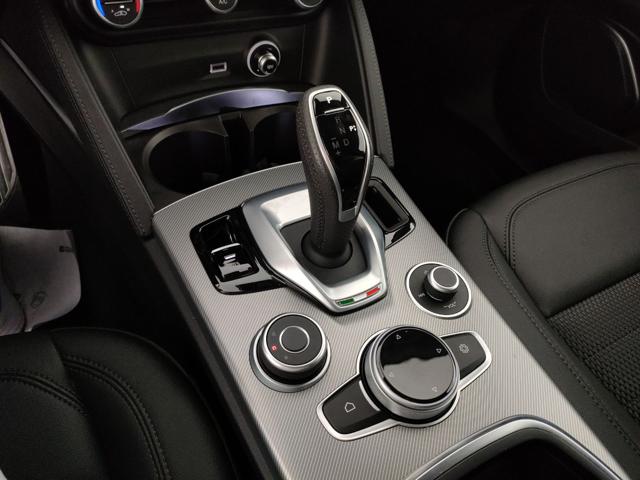 ALFA ROMEO Stelvio usata, con Fari Xenon