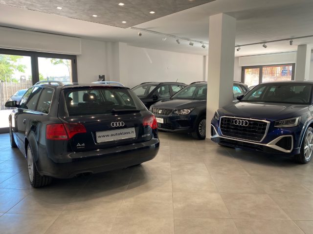 AUDI A4 usata, con Autoradio