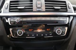 BMW 320 usata, con Bluetooth