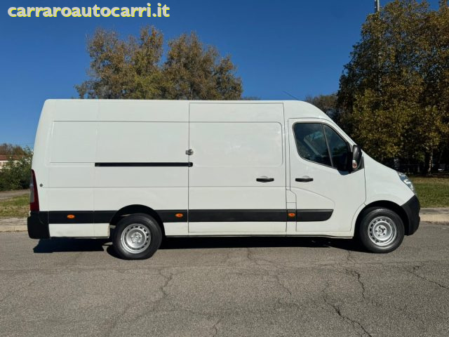 OPEL Movano usata, con Airbag