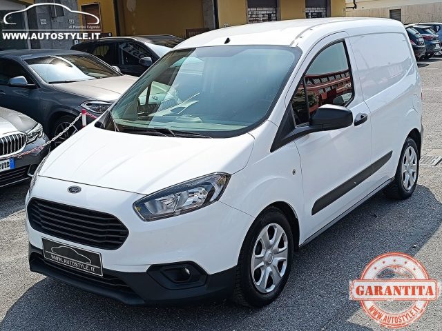 FORD Transit Courier usata, con Autoradio digitale