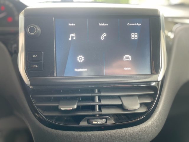 PEUGEOT 208 usata, con USB