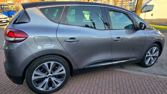 RENAULT Scenic usata, con Boardcomputer