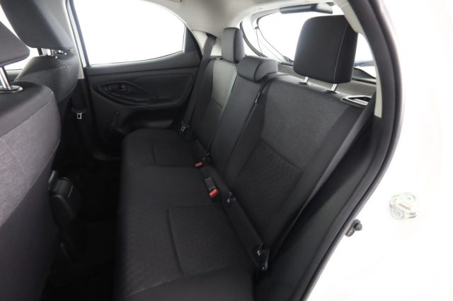 TOYOTA Yaris usata 3