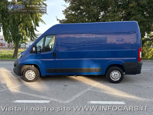 PEUGEOT Boxer usata, con Volante multifunzione