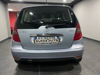 MERCEDES-BENZ A 180 usata, con Alzacristalli elettrici