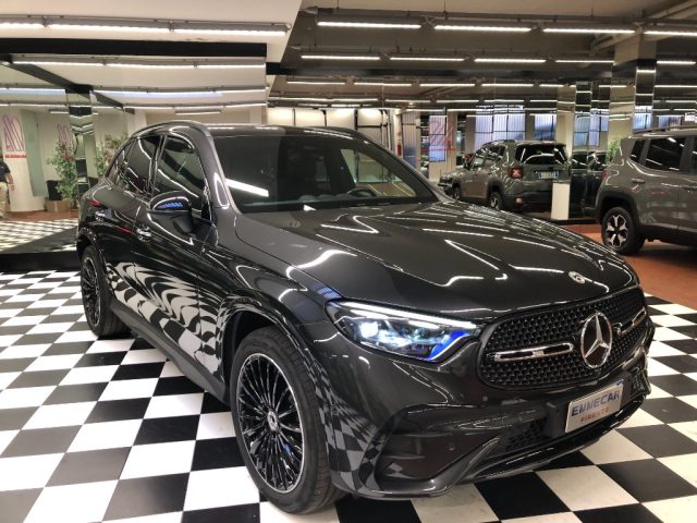 MERCEDES-BENZ GLC 300 usata, con Airbag