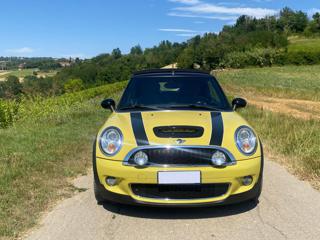 MINI Cabrio usata, con Park Distance Control