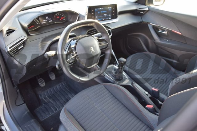 PEUGEOT 2008 usata, con Cruise Control