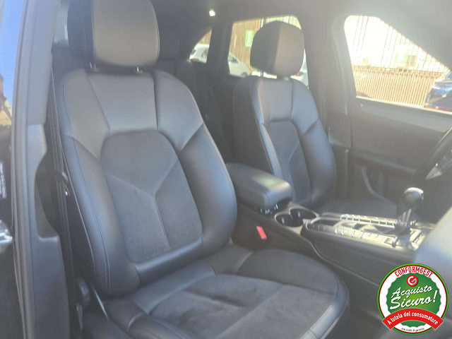 PORSCHE Macan usata, con Boardcomputer