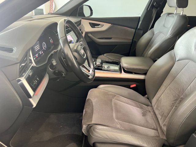 AUDI Q8 usata, con Autoradio