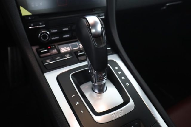 PORSCHE 718 usata 16