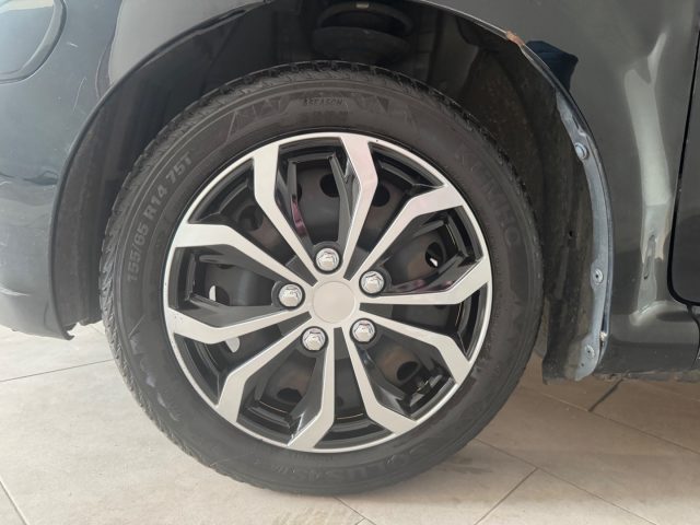TOYOTA Aygo usata 11