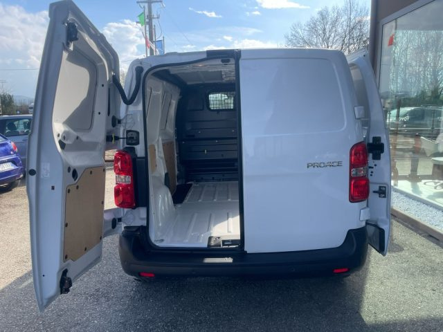TOYOTA Proace usata, con Autoradio