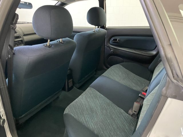 MAZDA 323 usata 24