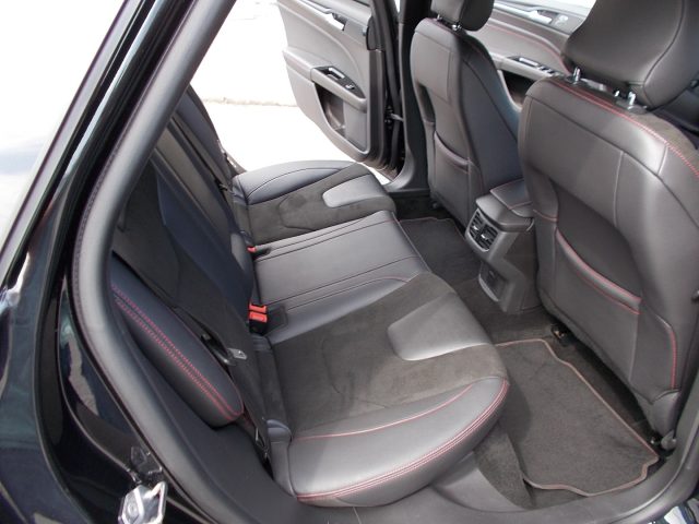 FORD Mondeo usata, con Controllo trazione