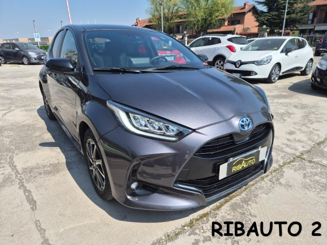 TOYOTA Yaris usata, con Luci diurne LED
