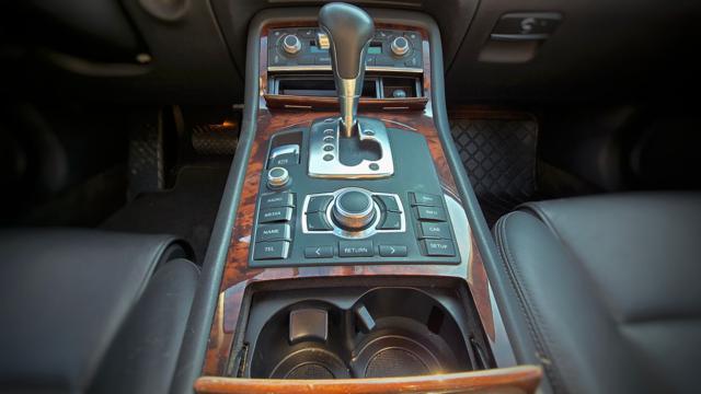 AUDI A8 usata, con Sedile posteriore sdoppiato