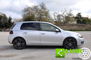 VOLKSWAGEN Golf usata, con Autoradio
