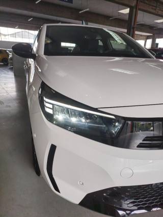 OPEL Corsa usata, con ESP