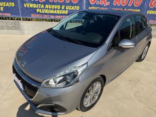 PEUGEOT 208 usata, con Airbag