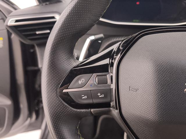 PEUGEOT 208 usata, con Volante in pelle