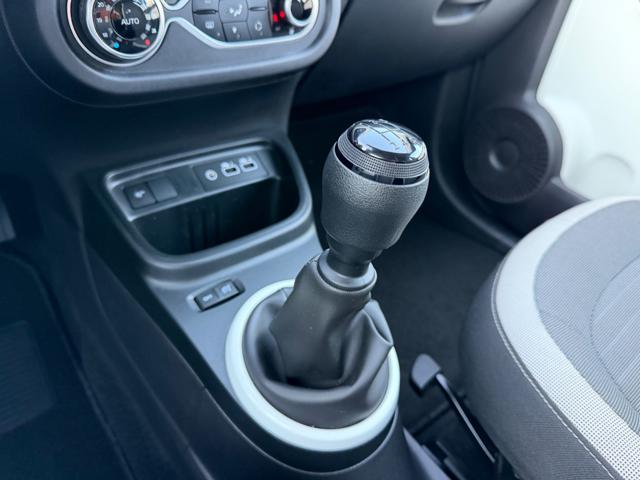 RENAULT Twingo usata, con Sedile posteriore sdoppiato