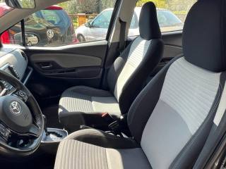 TOYOTA Yaris usata, con Controllo automatico clima