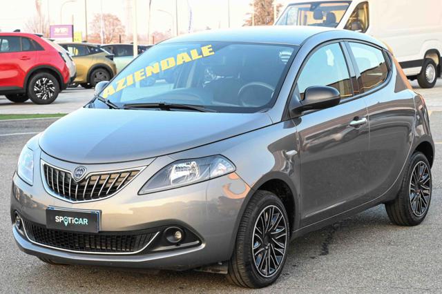 LANCIA Ypsilon usata, con MP3