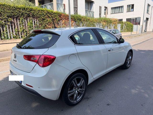 ALFA ROMEO Giulietta usata, con Alzacristalli elettrici