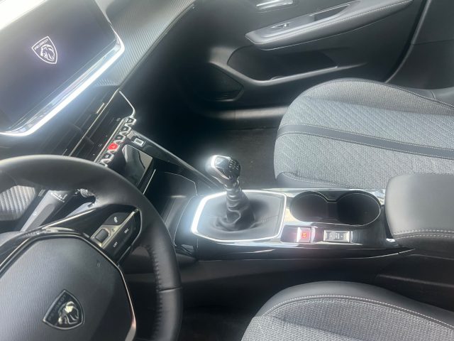 PEUGEOT 208 usata, con Volante in pelle