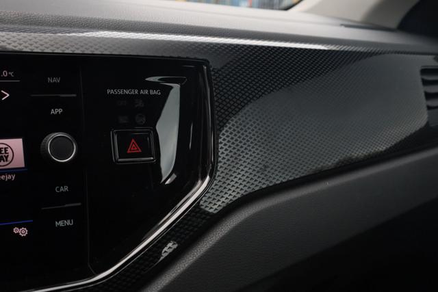 VOLKSWAGEN Taigo usata, con USB