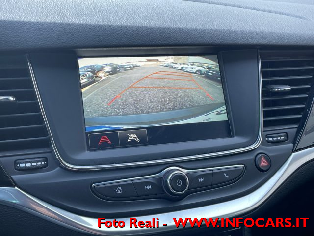 OPEL Astra usata, con Touch screen