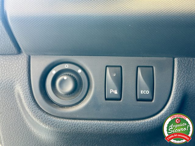 DACIA Sandero usata, con Touch screen
