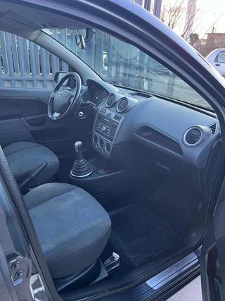 FORD Fiesta usata, con Servosterzo