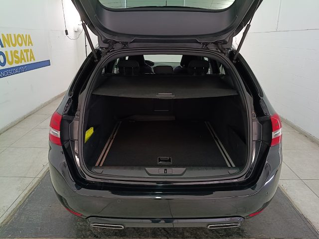PEUGEOT 308 usata, con Sedile posteriore sdoppiato