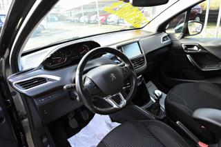 PEUGEOT 208 usata, con Controllo automatico clima