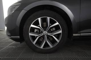 VOLKSWAGEN Passat usata 14