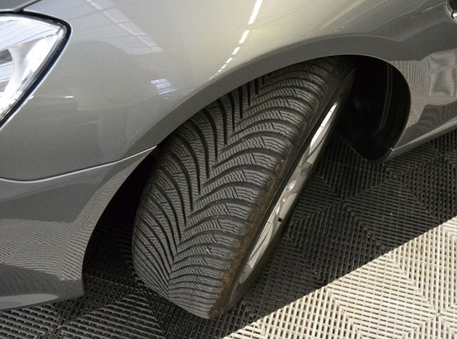 MERCEDES-BENZ SLK 200 usata, con Sistema di navigazione