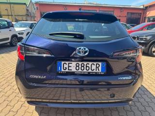 TOYOTA Corolla usata, con Autoradio