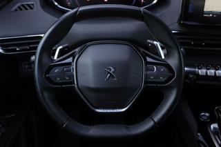 PEUGEOT 5008 usata, con Sensori di parcheggio posteriori