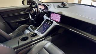 PORSCHE Taycan usata, con Lettore CD